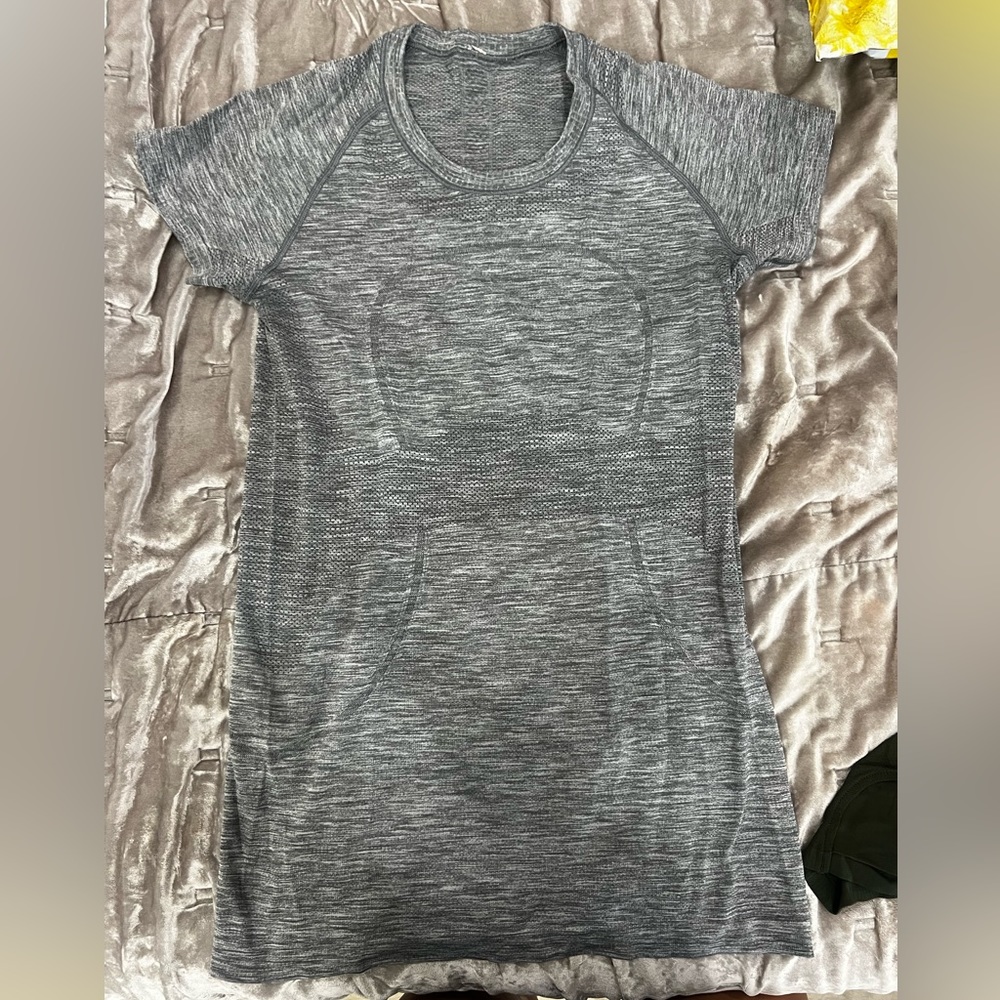 Lululemon Swiftly Tech Tops